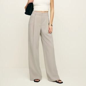 NWT Reformation Alfred Pant Limestone